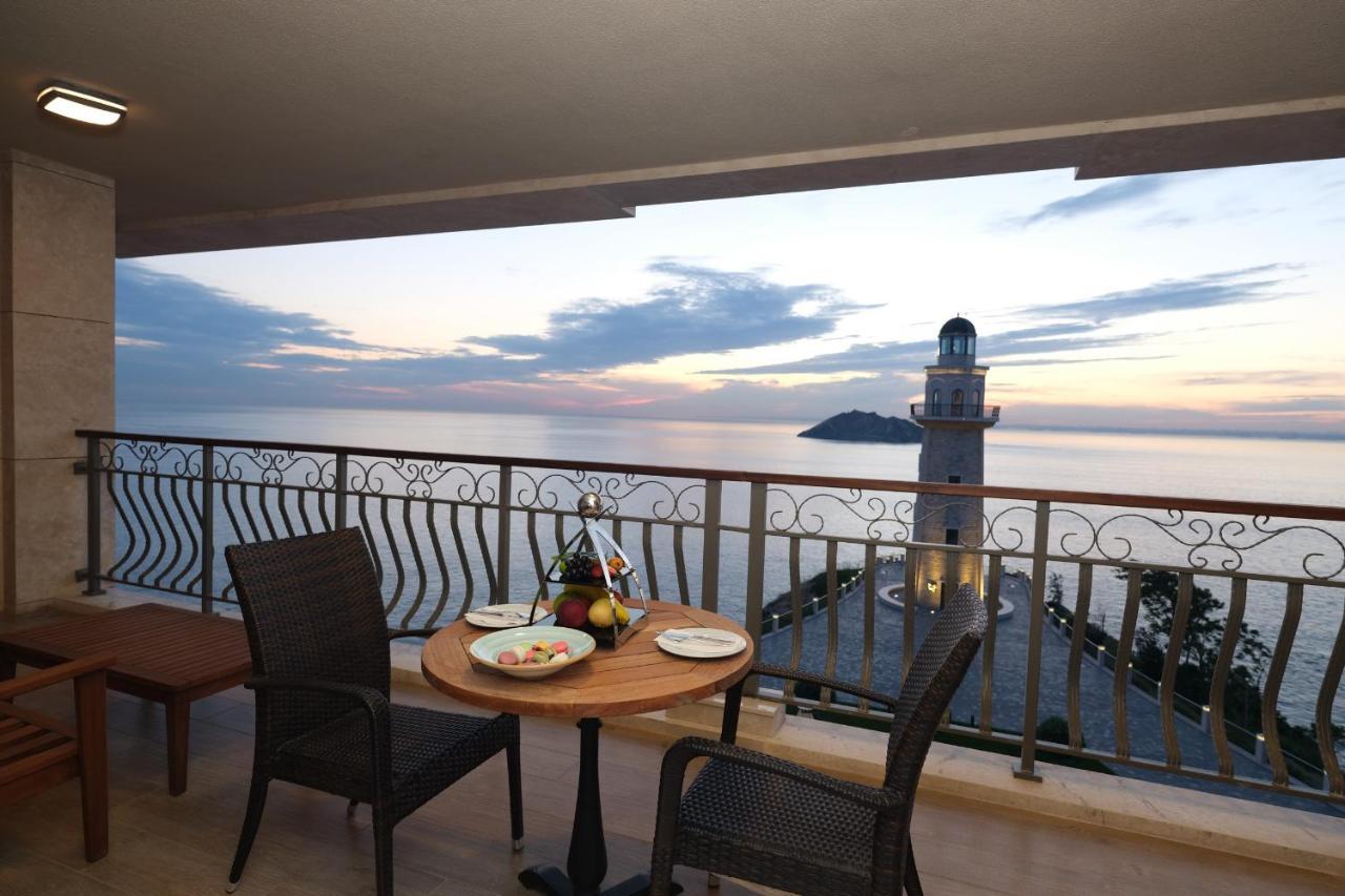 Birun Ada Hotel Burgazada ภายนอก รูปภาพ